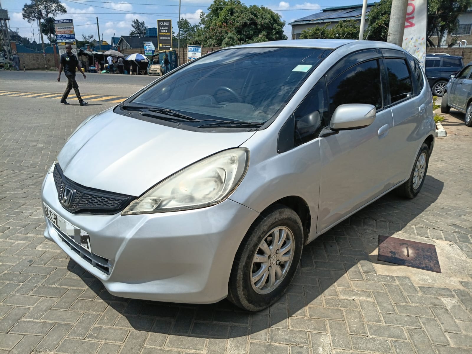 Honda Fit image 3